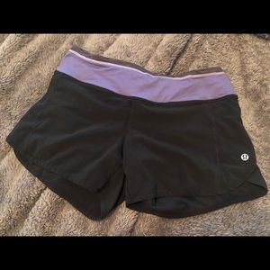 Black lululemon runtimes shorts